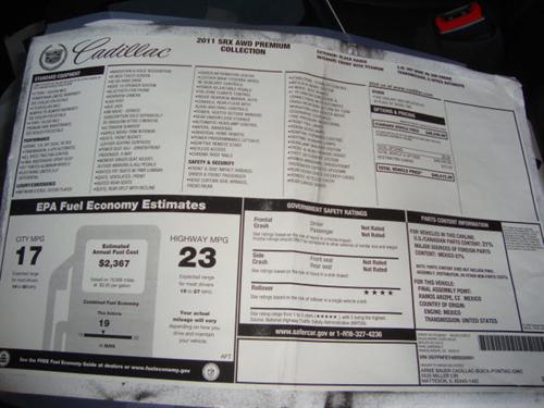 Cadillac SRX 2011 photo 2