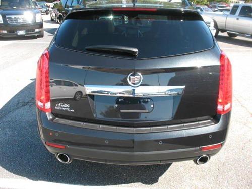 Cadillac SRX 2011 photo 2