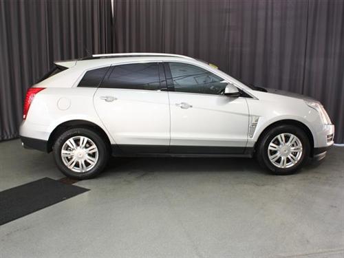 Cadillac SRX 2011 photo 2