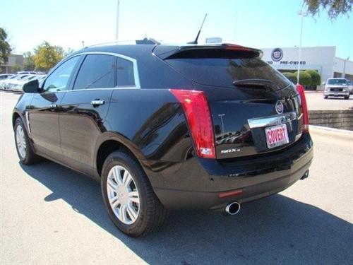 Cadillac SRX 2011 photo 2