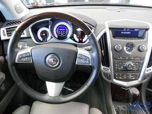 Cadillac SRX 2011 photo 1