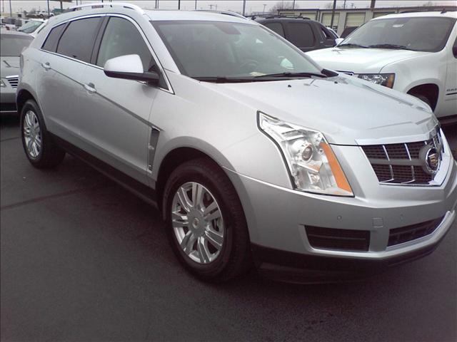 Cadillac SRX 2011 photo 2