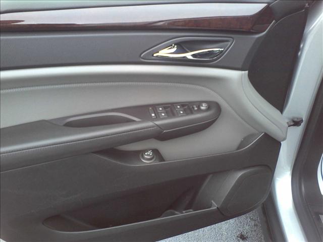 Cadillac SRX 2011 photo 5
