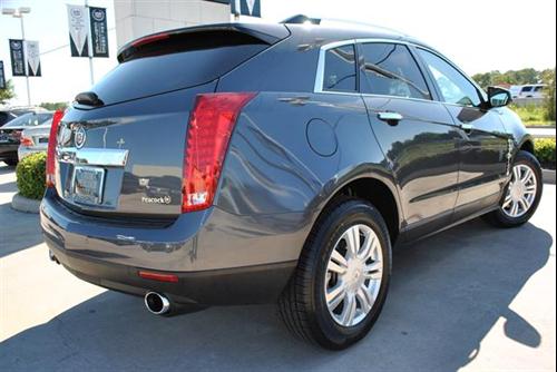 Cadillac SRX 2011 photo 2