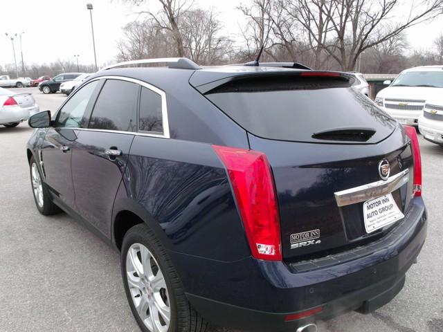 Cadillac SRX 2011 photo 1