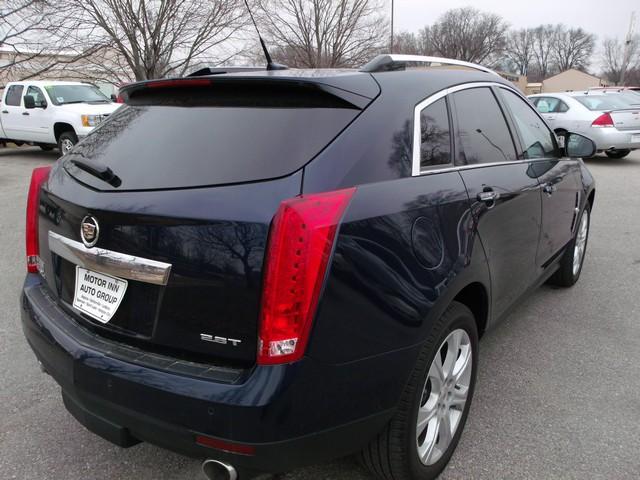 Cadillac SRX 2011 photo 3