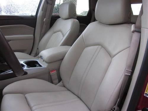 Cadillac SRX 2011 photo 3