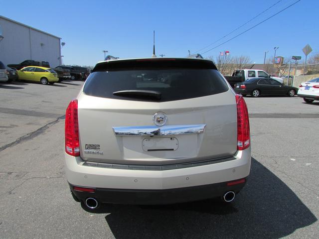 Cadillac SRX 2011 photo 5