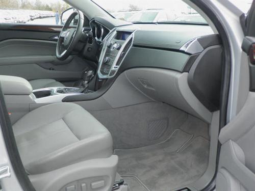 Cadillac SRX 2011 photo 1