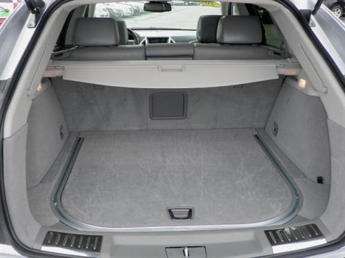 Cadillac SRX 2011 photo 2