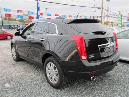 Cadillac SRX 2011 photo 1