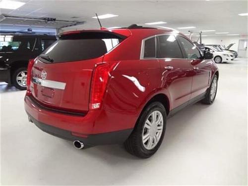 Cadillac SRX 2011 photo 2