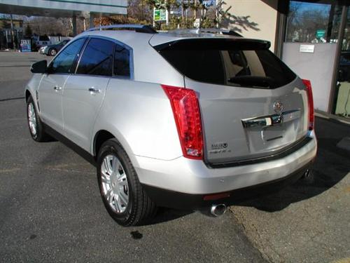 Cadillac SRX 2011 photo 1