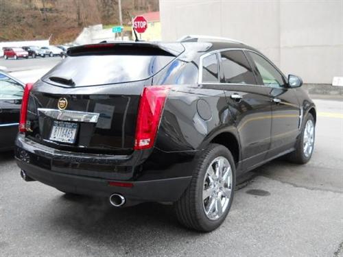 Cadillac SRX 2011 photo 2