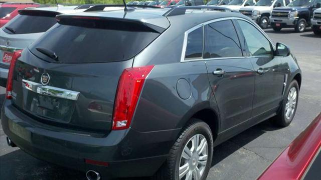 Cadillac SRX 2011 photo 2