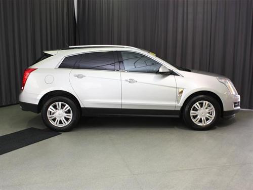 Cadillac SRX 2011 photo 2