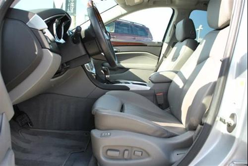 Cadillac SRX 2011 photo 1