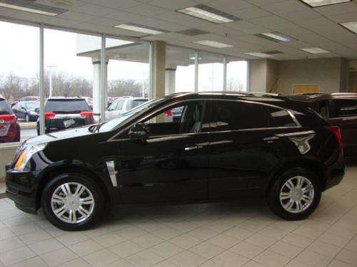 Cadillac SRX 2011 photo 2