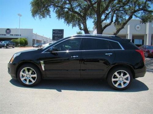 Cadillac SRX 2011 photo 2