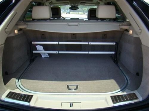 Cadillac SRX 2011 photo 1