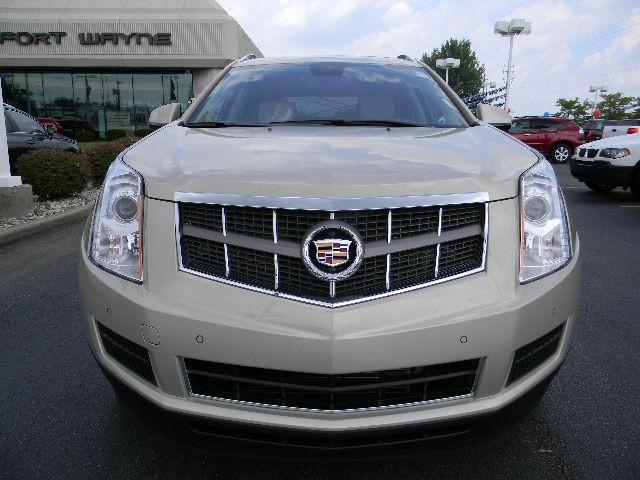 Cadillac SRX 2011 photo 1