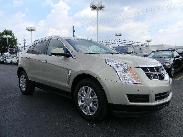 Cadillac SRX 2011 photo 2