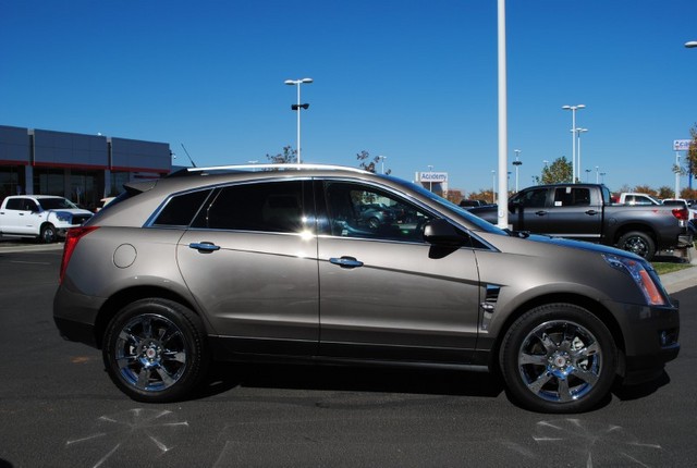 Cadillac SRX 4dr Sdn I4 Auto 1.8 S Unspecified