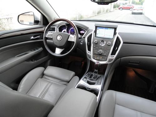 Cadillac SRX 2011 photo 3