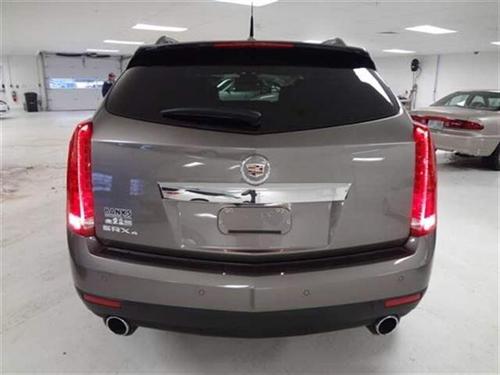 Cadillac SRX 2011 photo 1