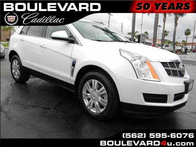 Cadillac SRX 2011 photo 2