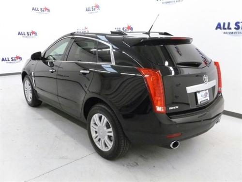 Cadillac SRX 2011 photo 2