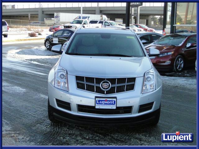 Cadillac SRX 2011 photo 1