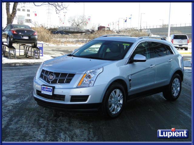 Cadillac SRX 2011 photo 2