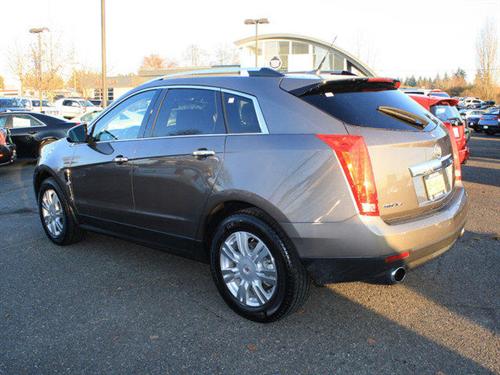 Cadillac SRX 2011 photo 2