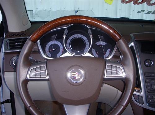 Cadillac SRX 2011 photo 3
