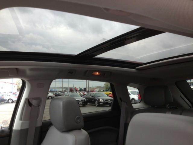 Cadillac SRX 2012 photo 14