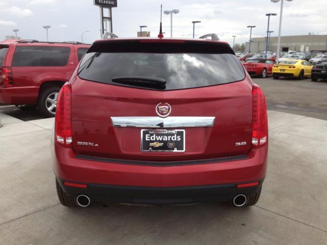 Cadillac SRX 2012 photo 15