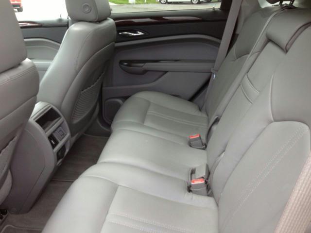 Cadillac SRX 2012 photo 6