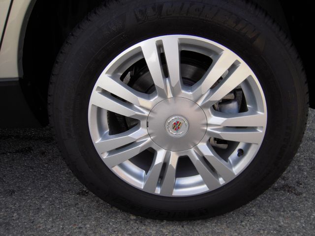 Cadillac SRX 2012 photo 1