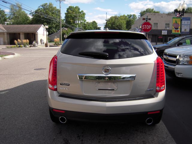 Cadillac SRX 2012 photo 2