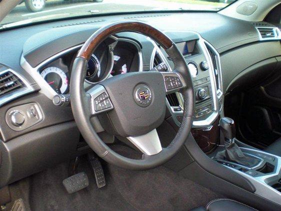 Cadillac SRX 2012 photo 1