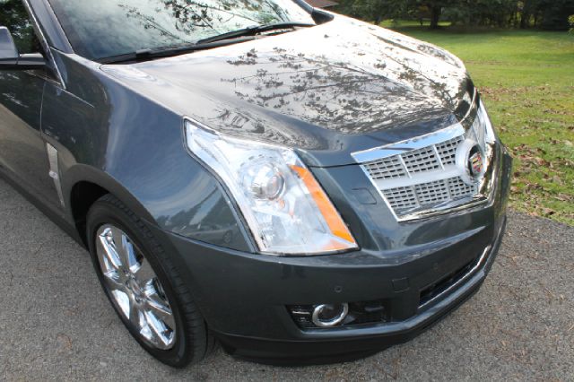 Cadillac SRX Premiere SUV