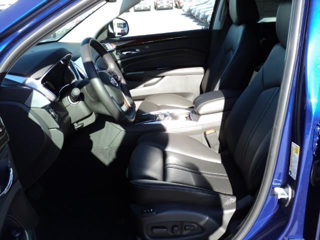 Cadillac SRX 2013 photo 2