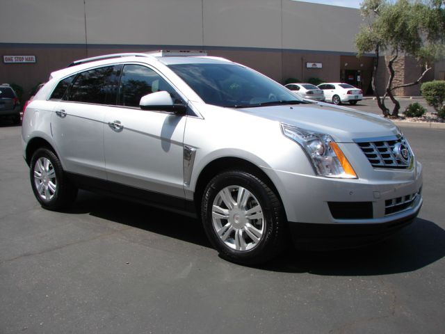 Cadillac SRX 2013 photo 2