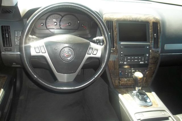 Cadillac STS-V 2006 photo 1
