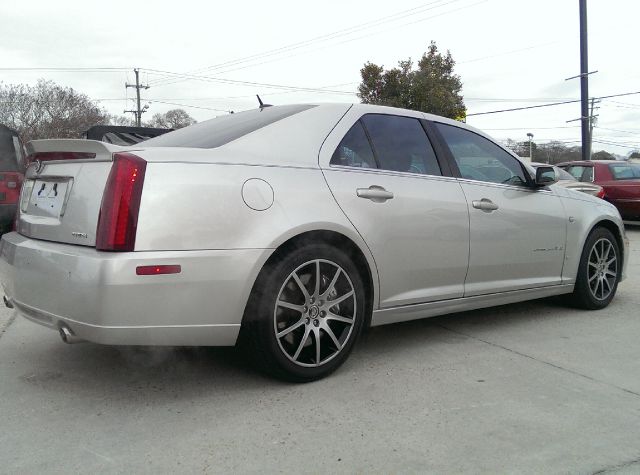 Cadillac STS-V 2006 photo 1