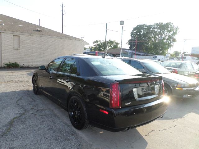 Cadillac STS-V 2006 photo 3