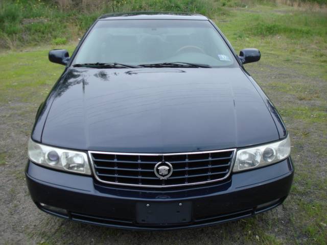 Cadillac STS 2003 photo 1