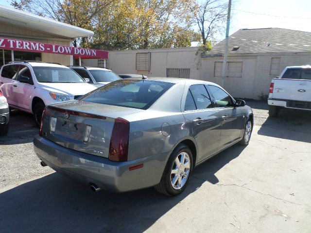 Cadillac STS 2005 photo 3