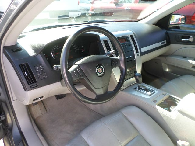 Cadillac STS 2005 photo 4